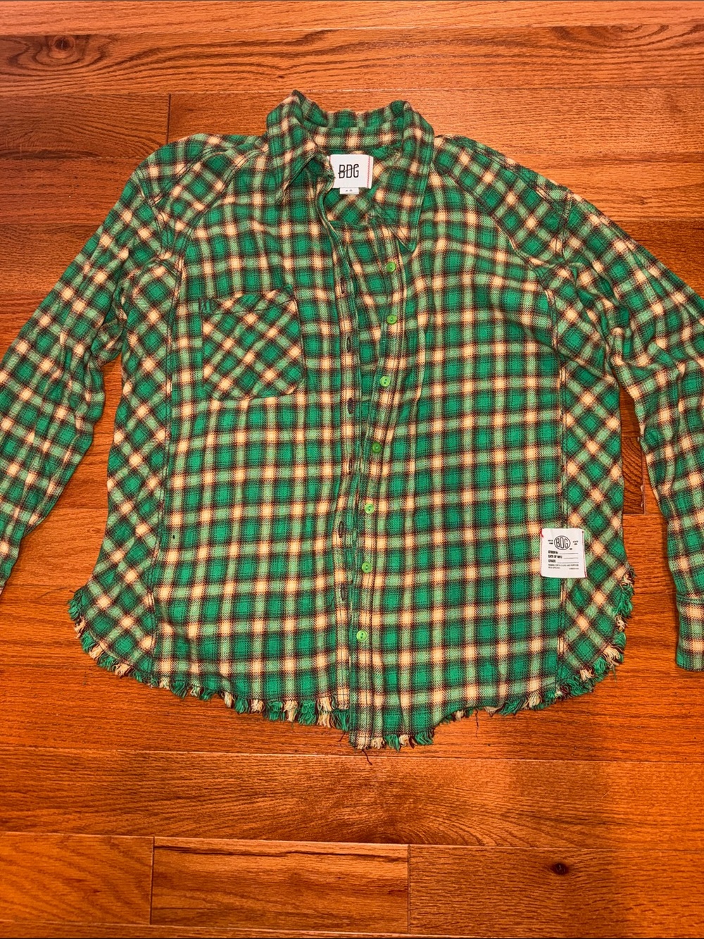BDG Green and Cream Plaid Button-Front Flannel shirt Small